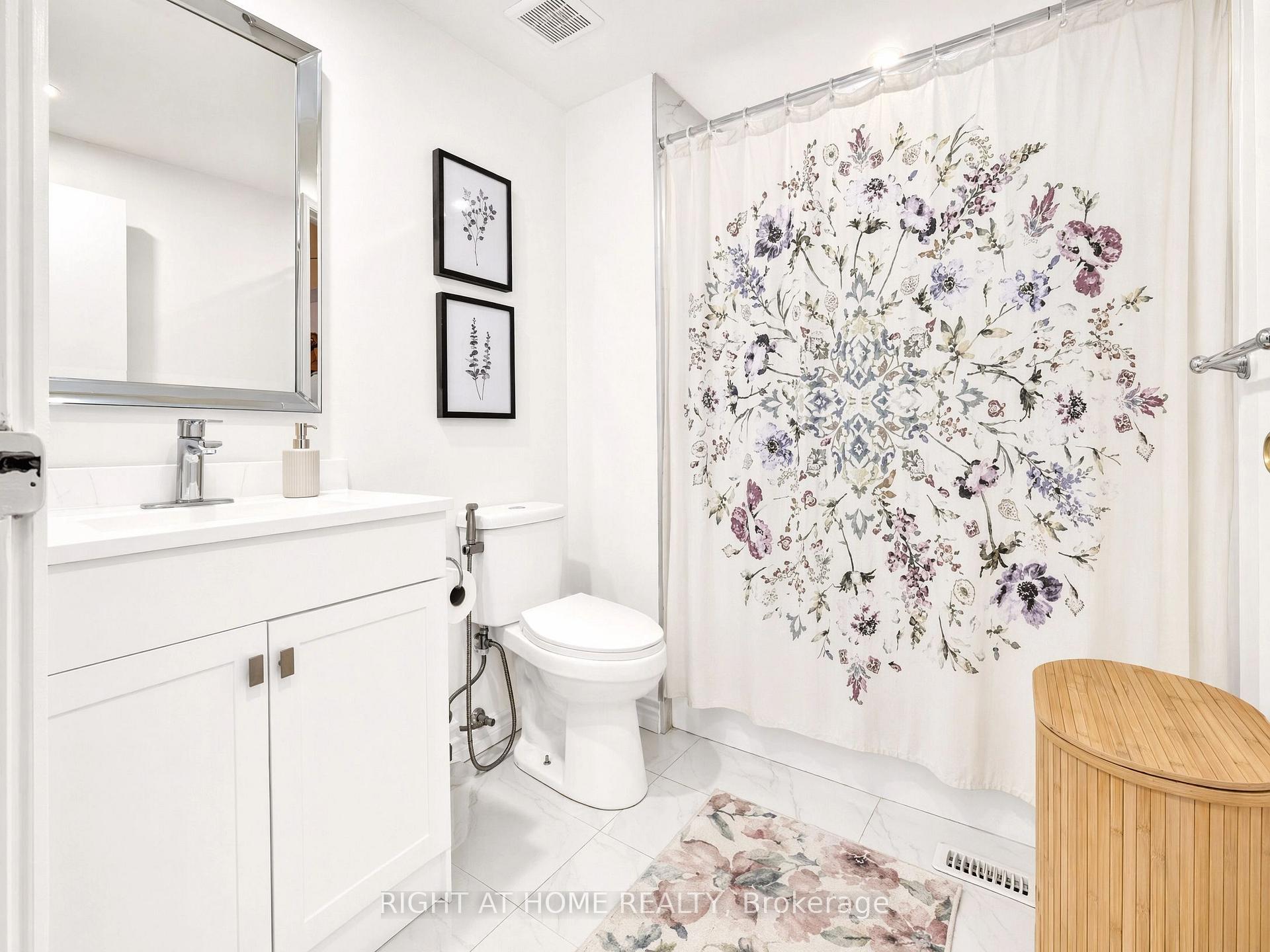 Photo 13 of Unit #4, 1055 Central Park Boulevard N, Oshawa, Centennial — HOMEH