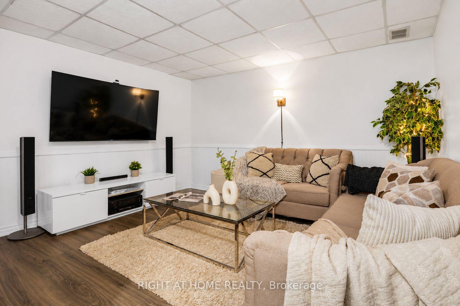 Photo 16 of Unit #4, 1055 Central Park Boulevard N, Oshawa, Centennial — HOMEH