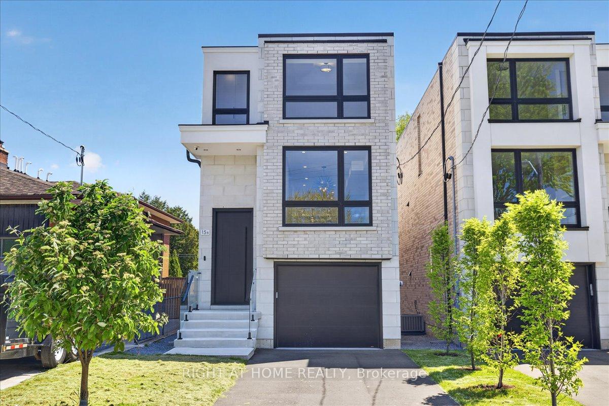 Photo 2 of 15B Rosemeade Avenue, Etobicoke, Stonegate-Queensway — HOMEH