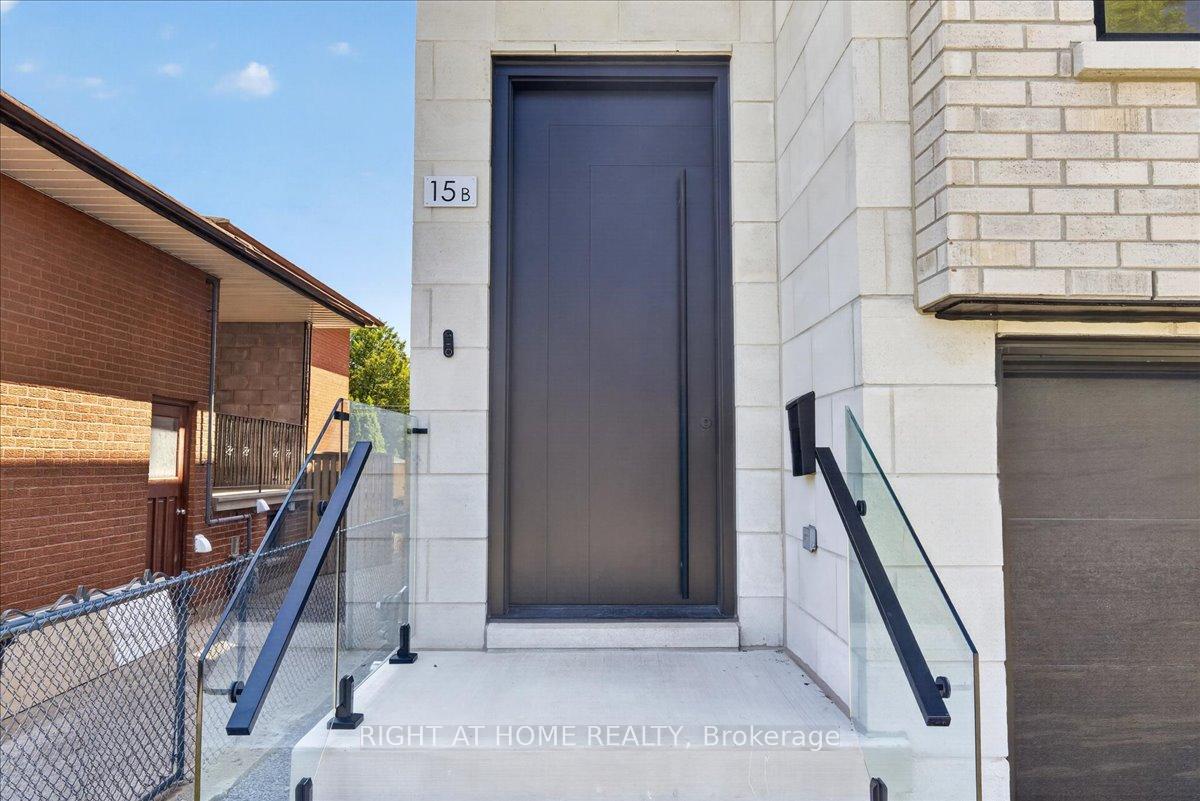 Photo 3 of 15B Rosemeade Avenue, Etobicoke, Stonegate-Queensway — HOMEH