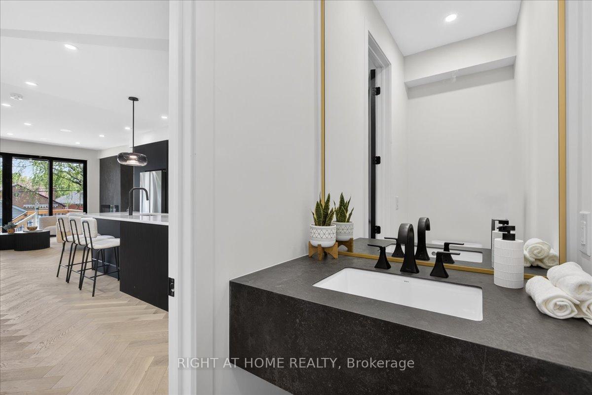 Photo 17 of 15B Rosemeade Avenue, Etobicoke, Stonegate-Queensway — HOMEH