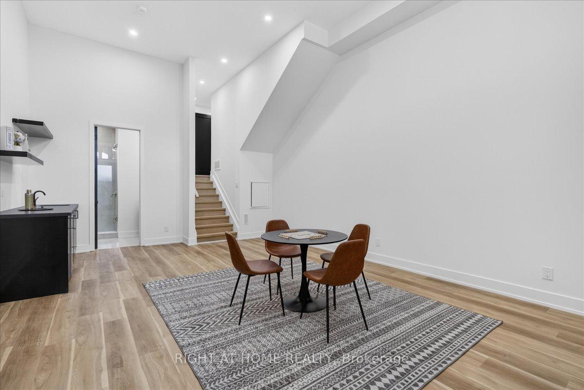 Photo 39 of 15B Rosemeade Avenue, Etobicoke, Stonegate-Queensway — HOMEH
