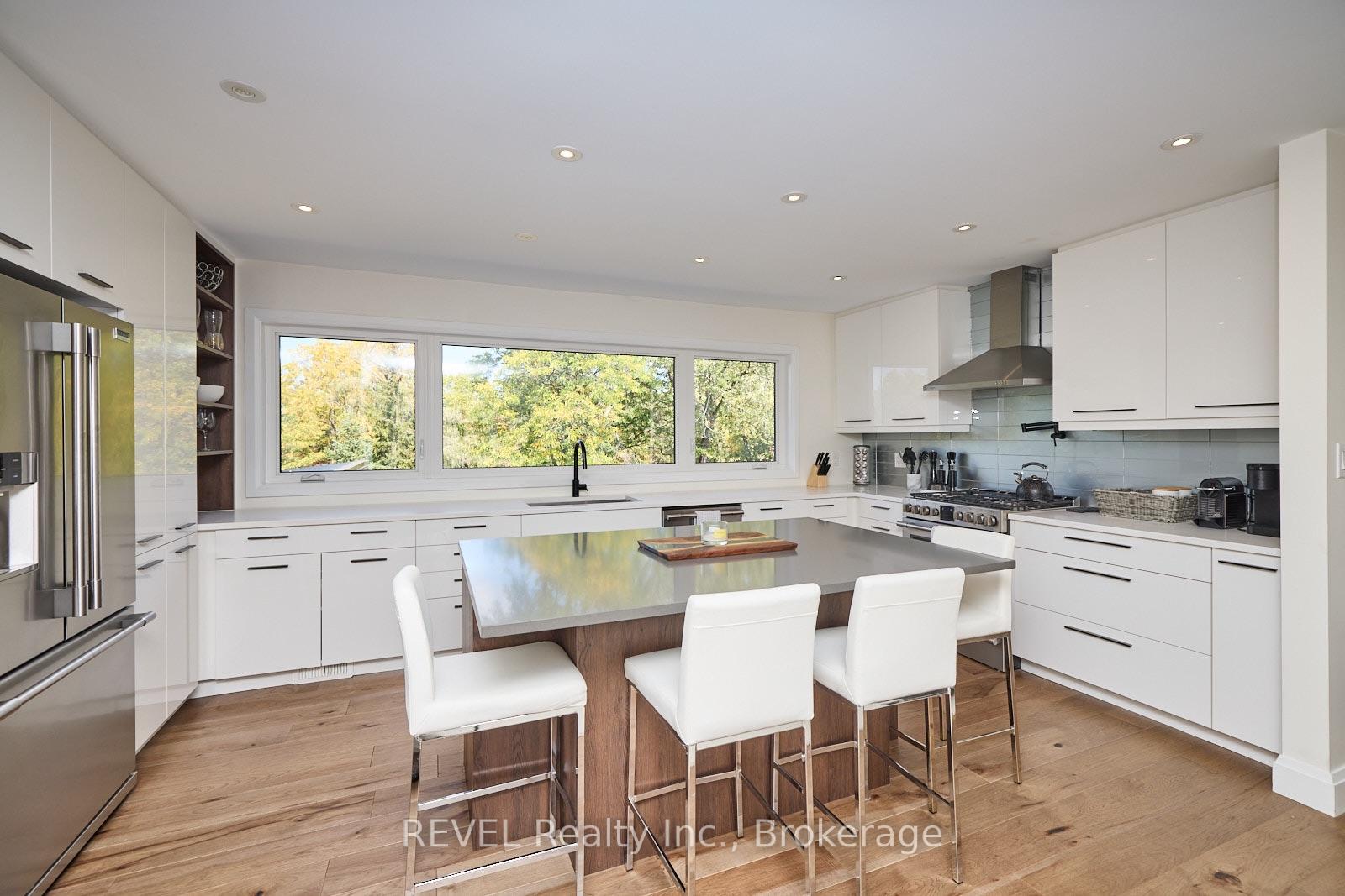 Photo 11 of 38 Briarsdale Drive, St. Catharines, Glendale/Glenridge — HOMEH
