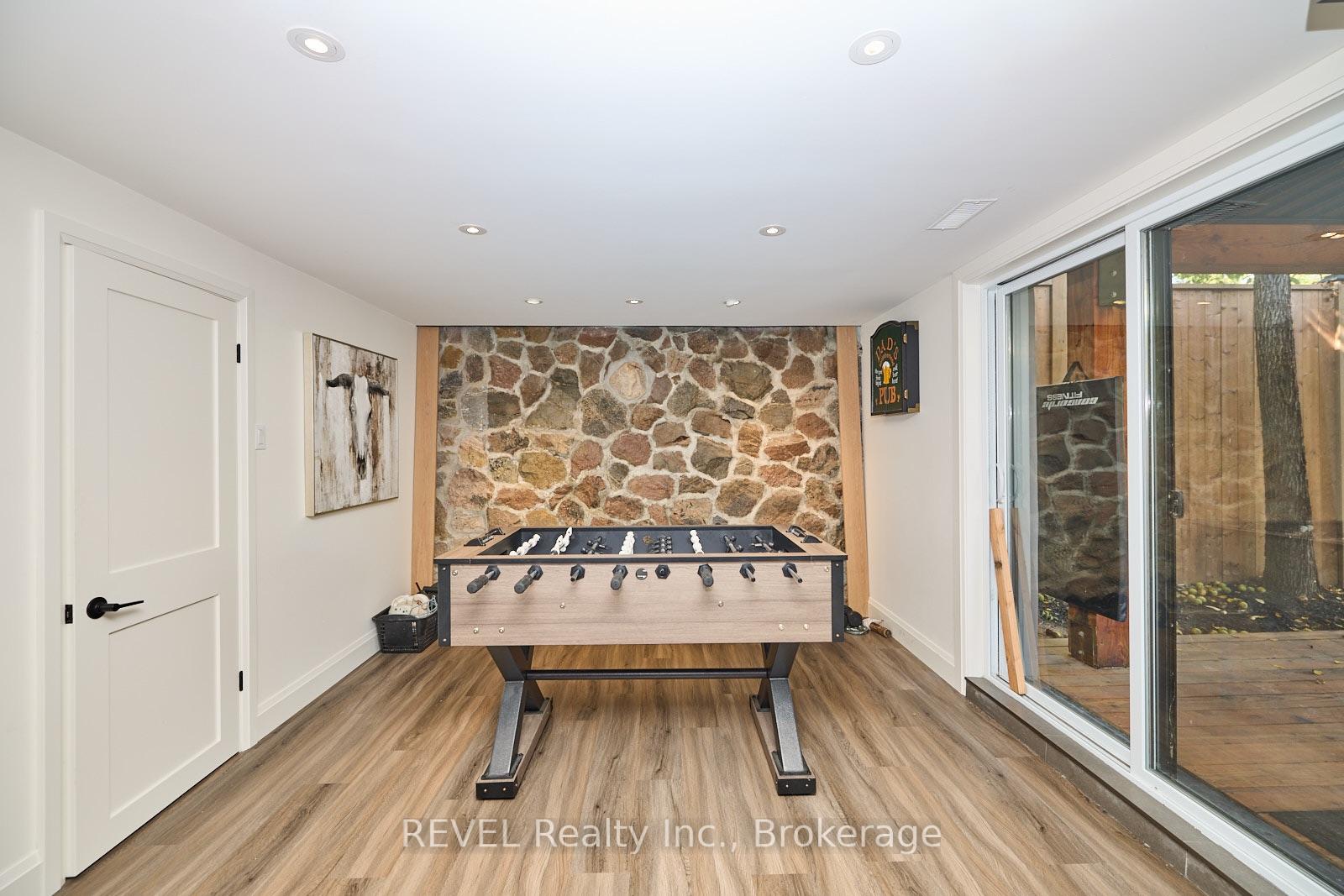 Photo 23 of 38 Briarsdale Drive, St. Catharines, Glendale/Glenridge — HOMEH