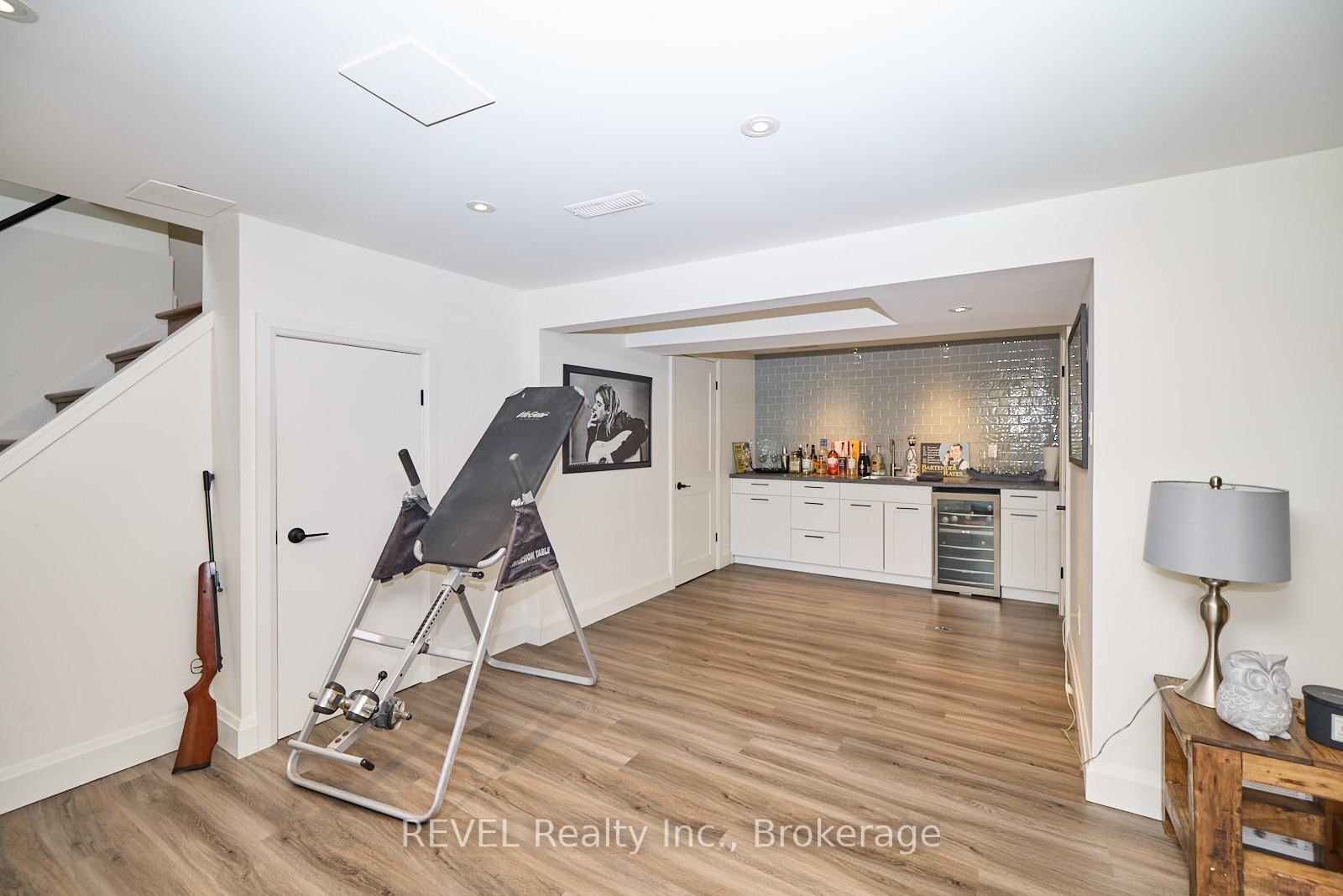 Photo 28 of 38 Briarsdale Drive, St. Catharines, Glendale/Glenridge — HOMEH
