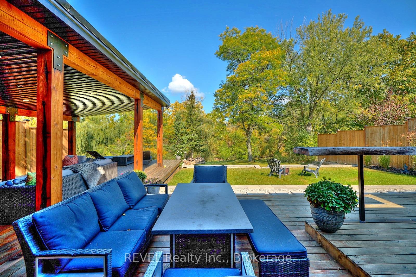 Photo 34 of 38 Briarsdale Drive, St. Catharines, Glendale/Glenridge — HOMEH