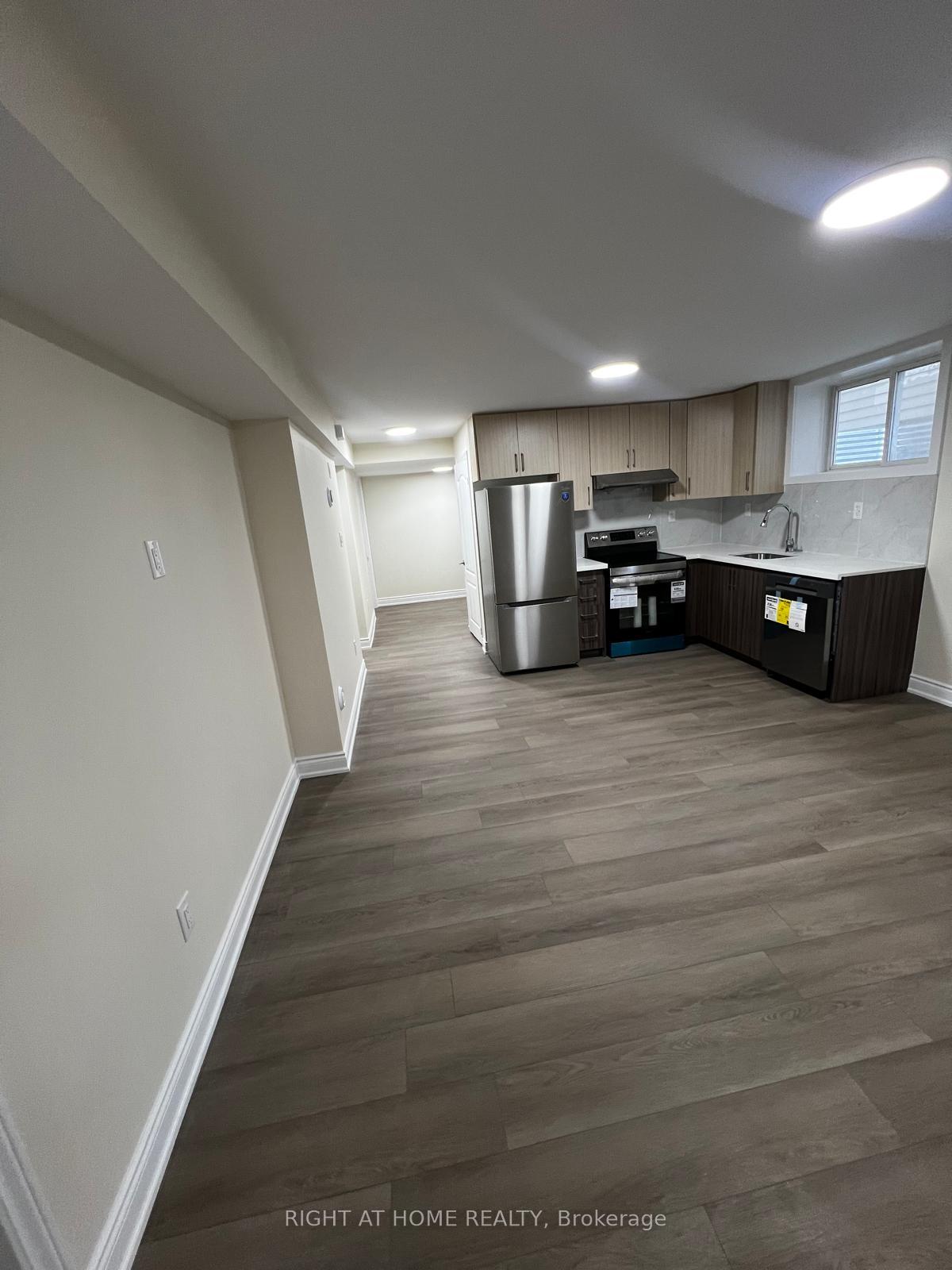 Photo 6 of Unit Unit B, 159 Rockmelon Street, Ottawa, Riverside South/Gloucester Glen — HOMEH