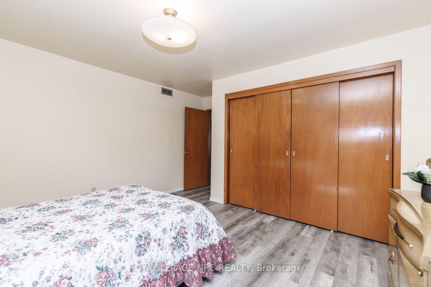 Photo 11 of 6350 Ash Street, Niagara Falls, Dorchester — HOMEH