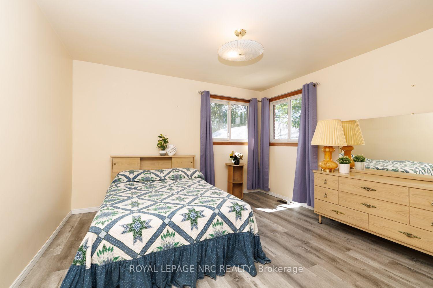 Photo 12 of 6350 Ash Street, Niagara Falls, Dorchester — HOMEH