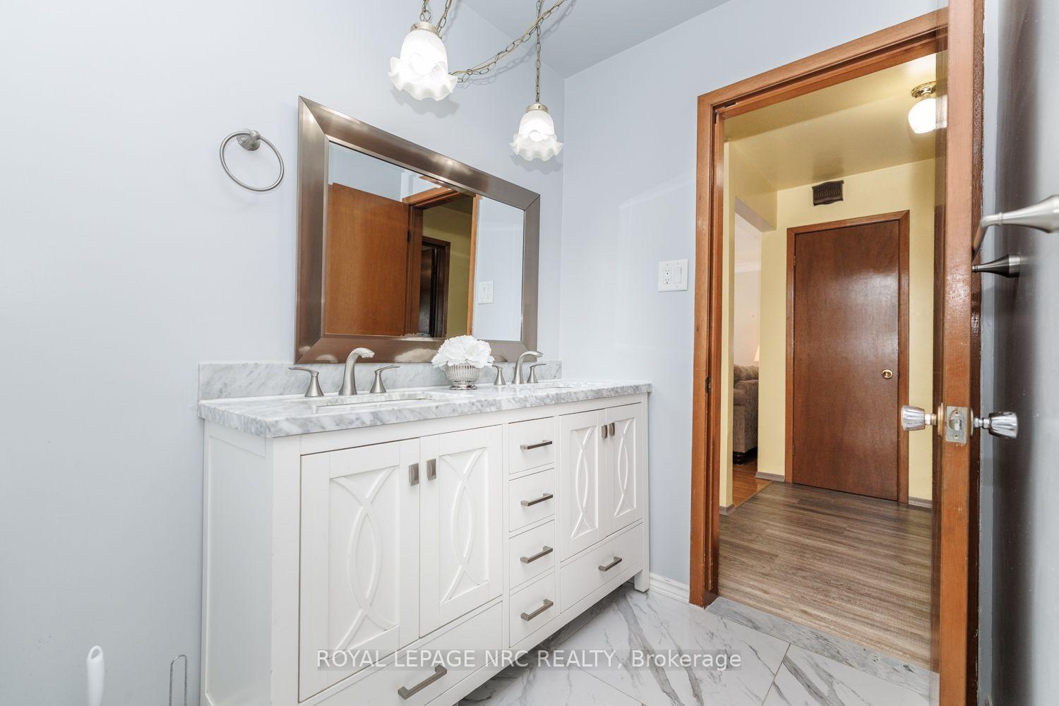 Photo 17 of 6350 Ash Street, Niagara Falls, Dorchester — HOMEH