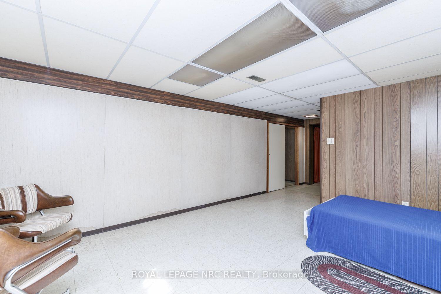 Photo 25 of 6350 Ash Street, Niagara Falls, Dorchester — HOMEH