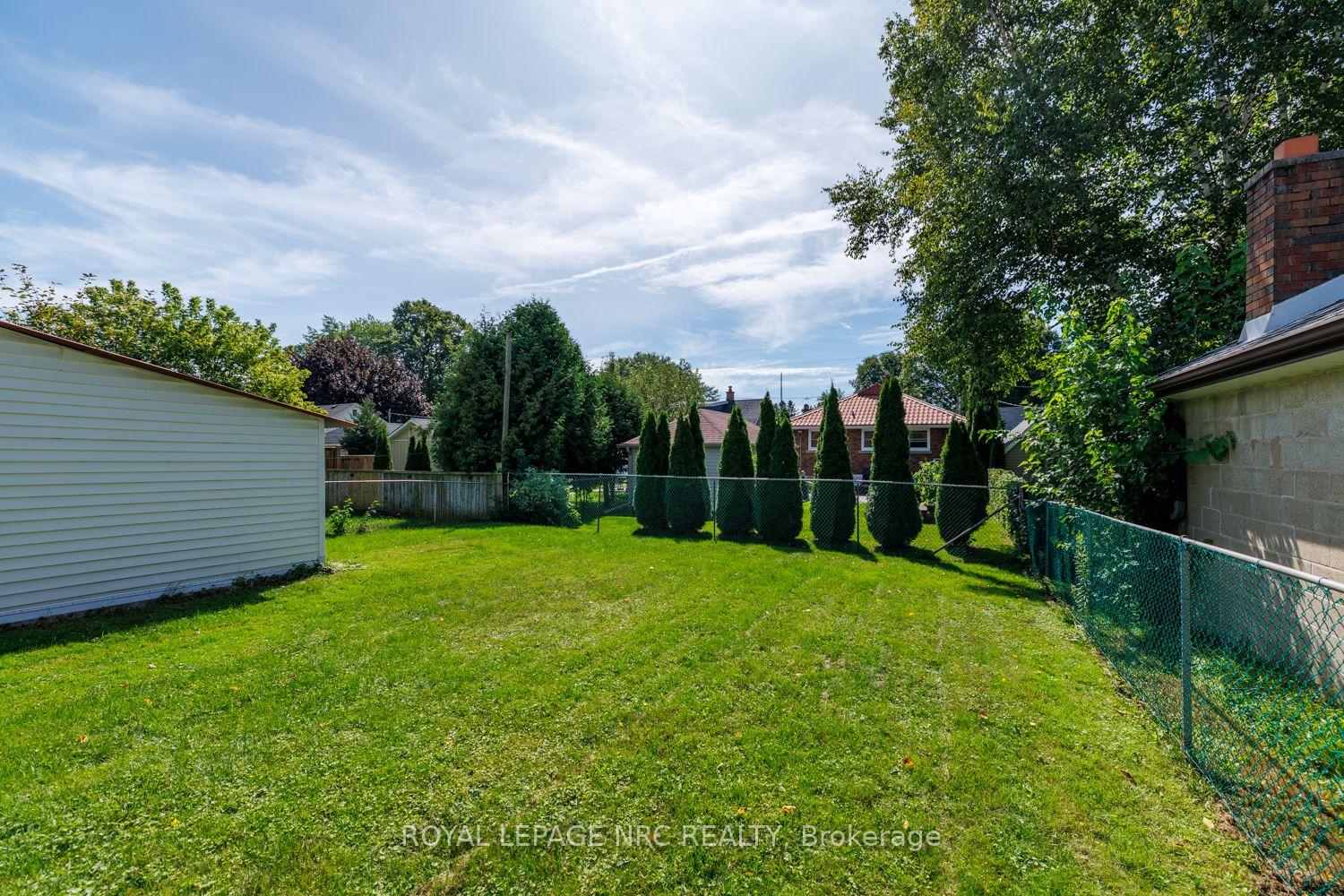 Photo 35 of 6350 Ash Street, Niagara Falls, Dorchester — HOMEH