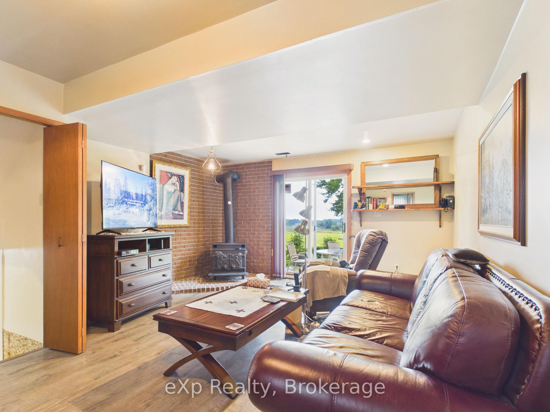 Photo 17 of 95 10th Street S, Arran-Elderslie — HOMEH