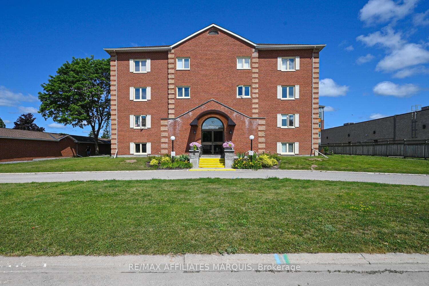 Photo 2 of Unit 208, 10 Armstrong Drive, Smiths Falls, Smiths Falls — HOMEH