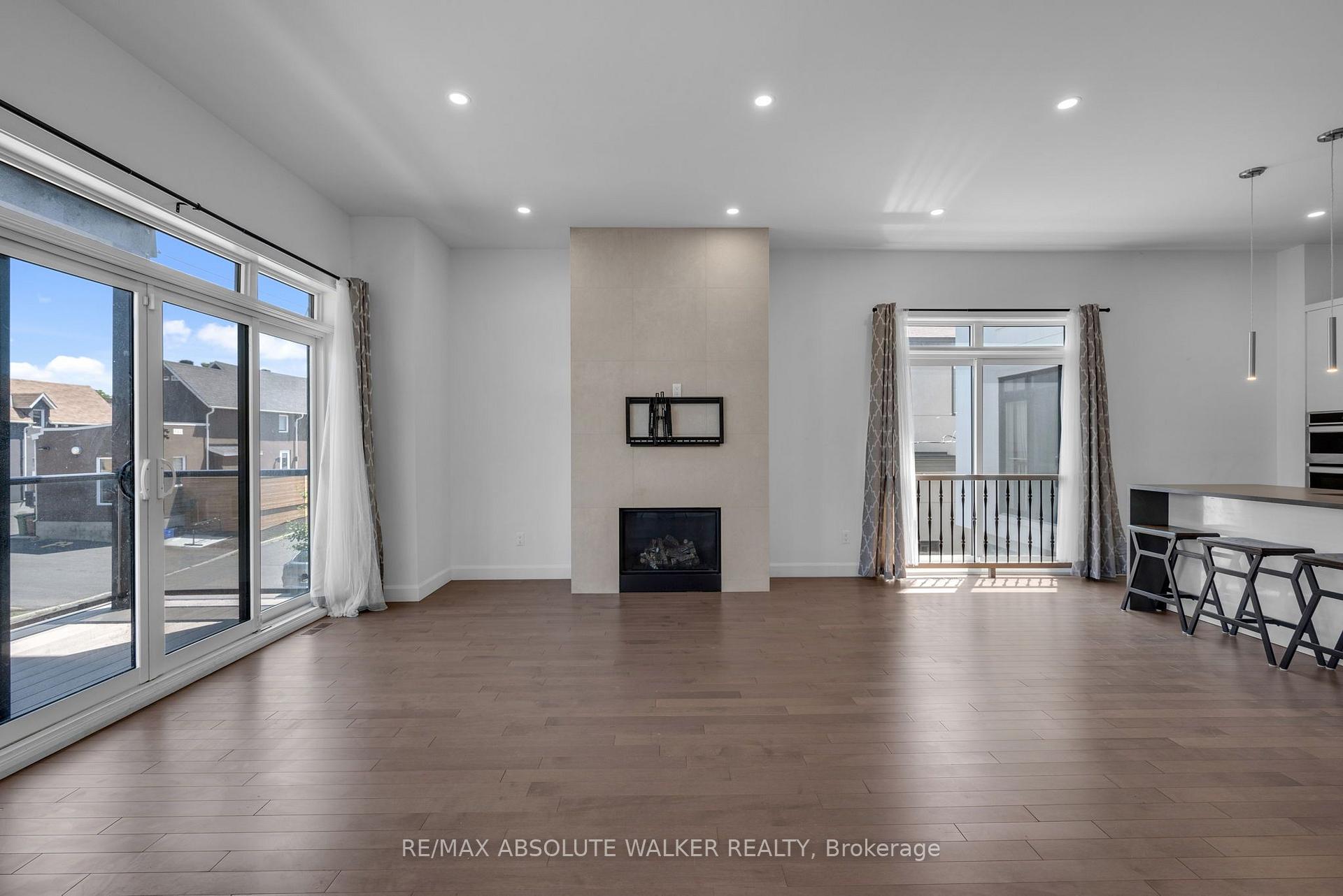 Photo 11 of Unit A, 10 Chapleau Avenue, Ottawa, Lindenlea — HOMEH