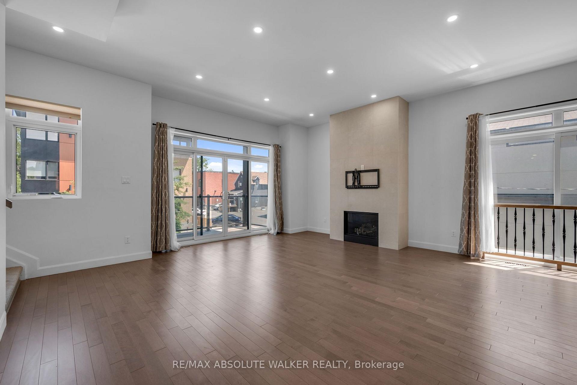 Photo 12 of Unit A, 10 Chapleau Avenue, Ottawa, Lindenlea — HOMEH