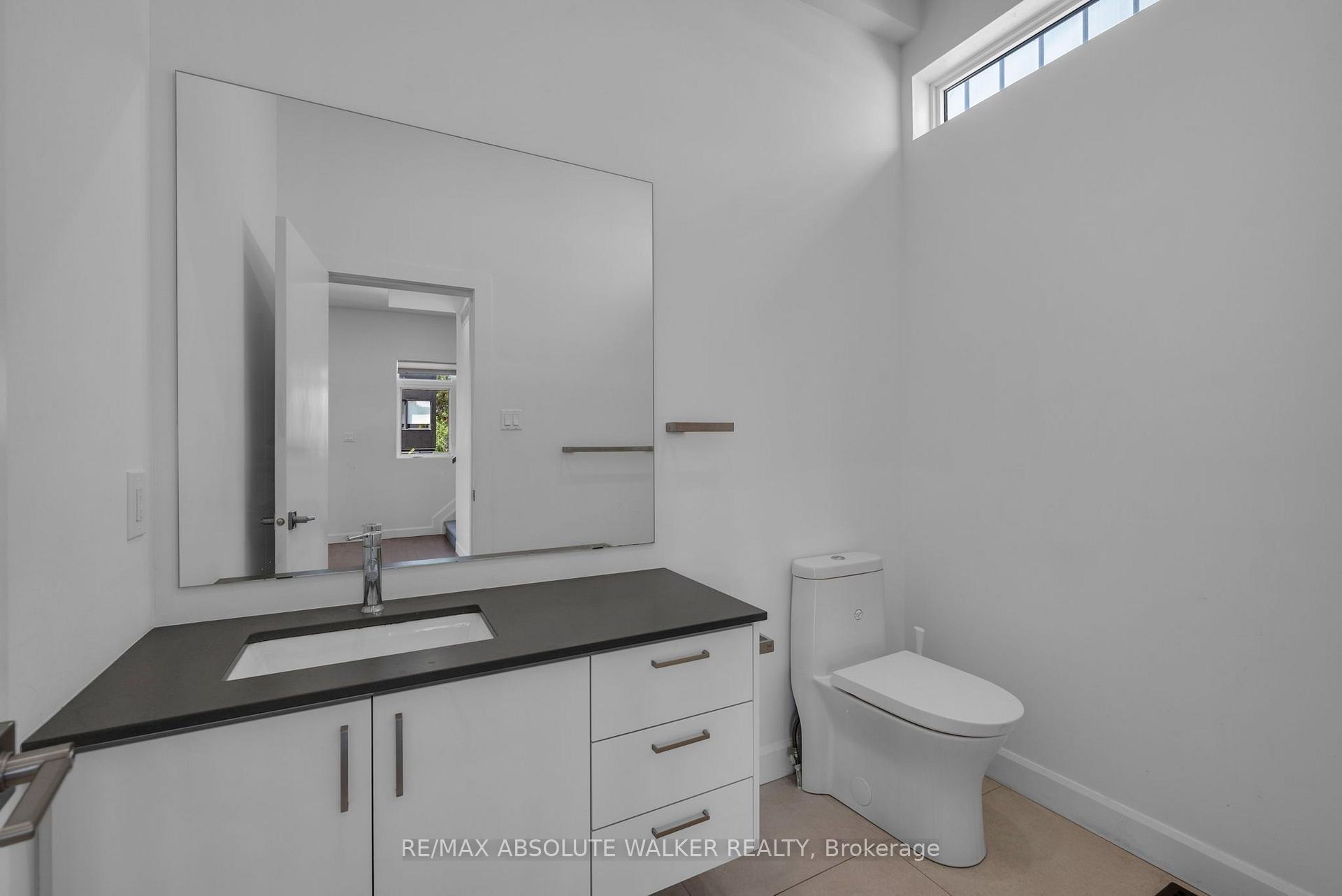 Photo 19 of Unit A, 10 Chapleau Avenue, Ottawa, Lindenlea — HOMEH