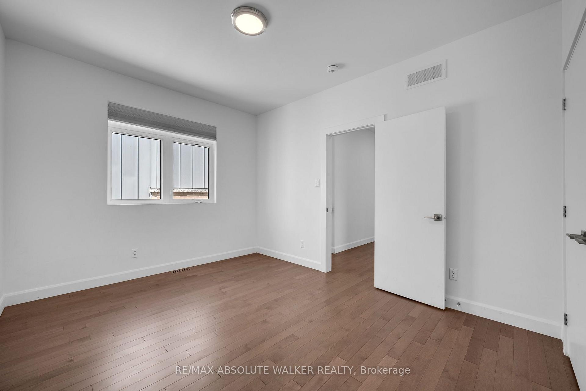 Photo 22 of Unit A, 10 Chapleau Avenue, Ottawa, Lindenlea — HOMEH