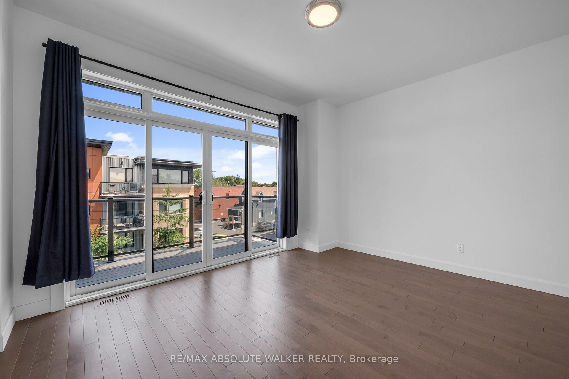 Photo 27 of Unit A, 10 Chapleau Avenue, Ottawa, Lindenlea — HOMEH