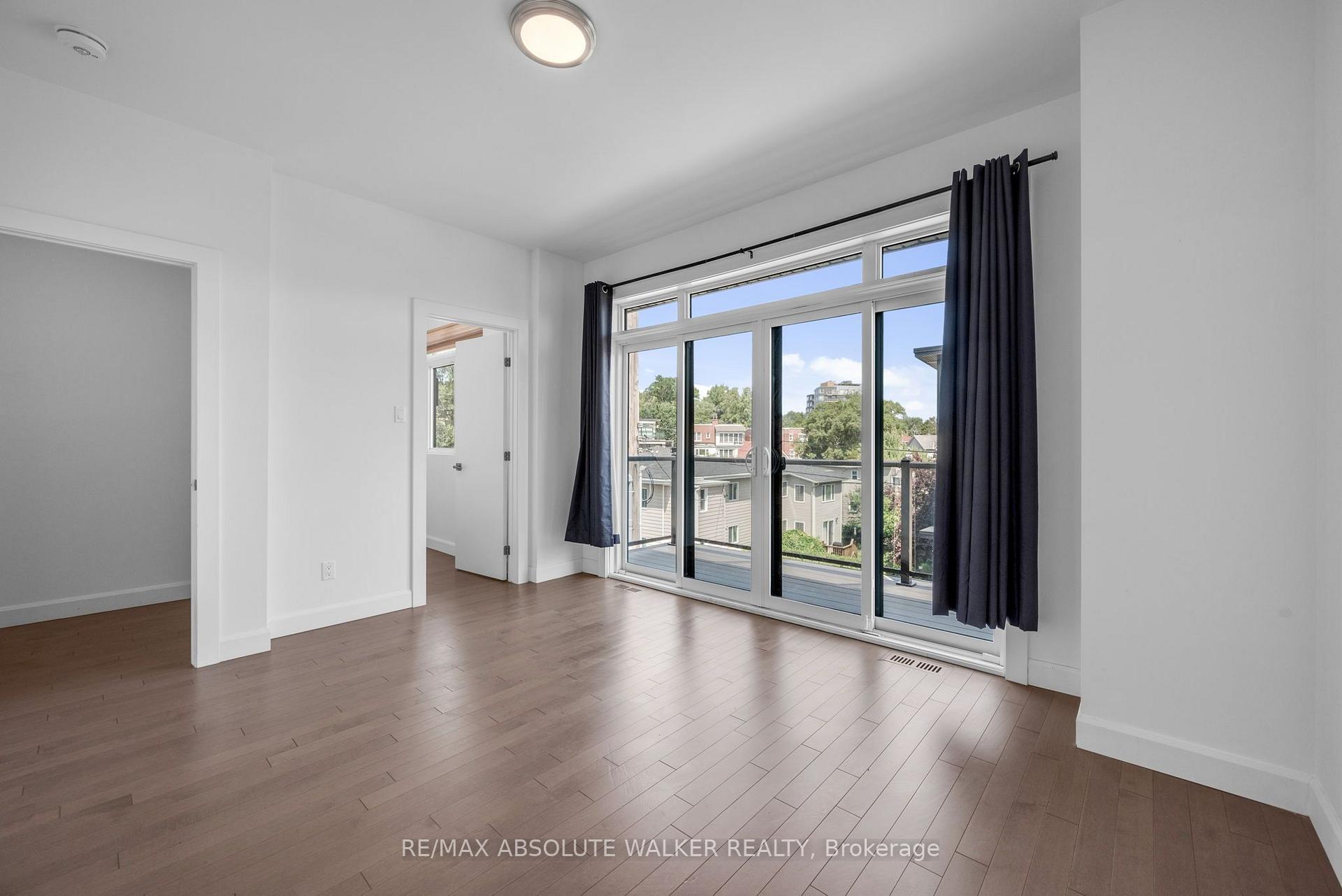 Photo 28 of Unit A, 10 Chapleau Avenue, Ottawa, Lindenlea — HOMEH