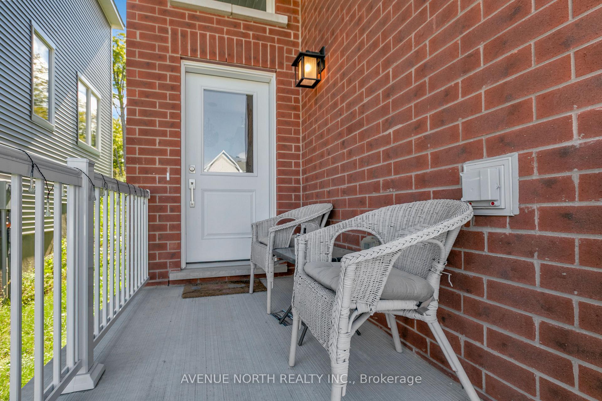 Photo 3 of 360 Appalachian Circle, Ottawa, Barrhaven - Half Moon Bay — HOMEH