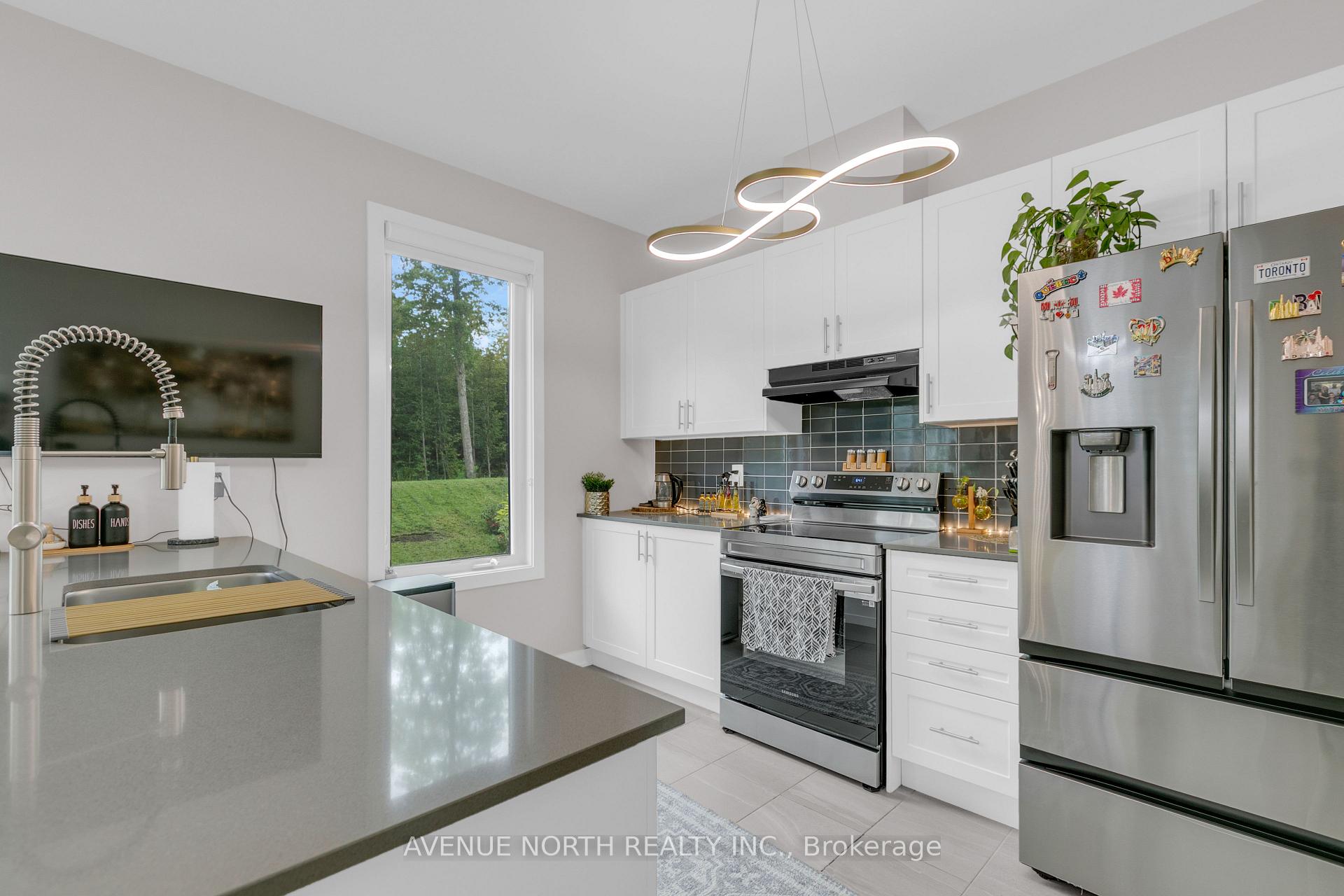 Photo 8 of 360 Appalachian Circle, Ottawa, Barrhaven - Half Moon Bay — HOMEH