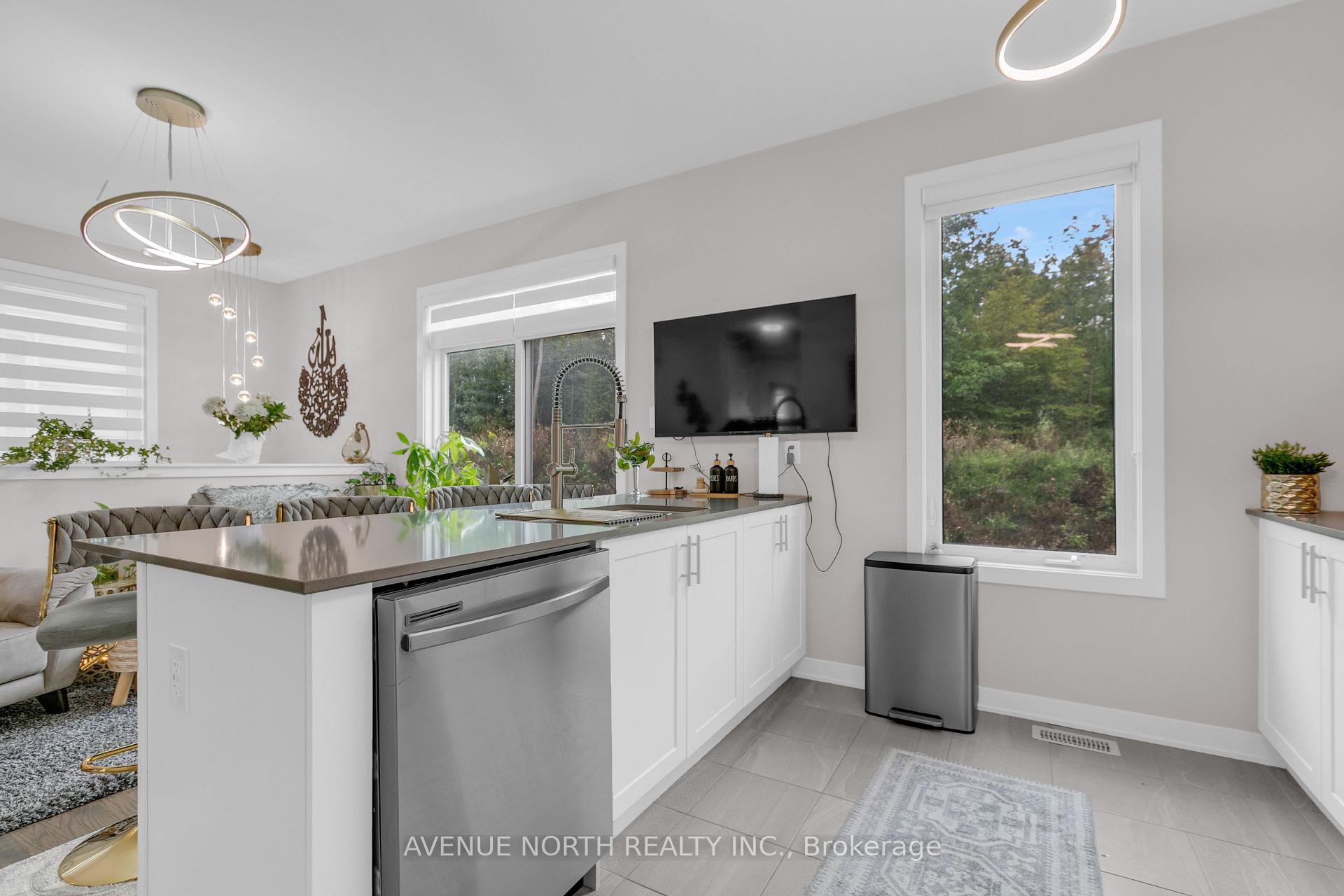 Photo 11 of 360 Appalachian Circle, Ottawa, Barrhaven - Half Moon Bay — HOMEH