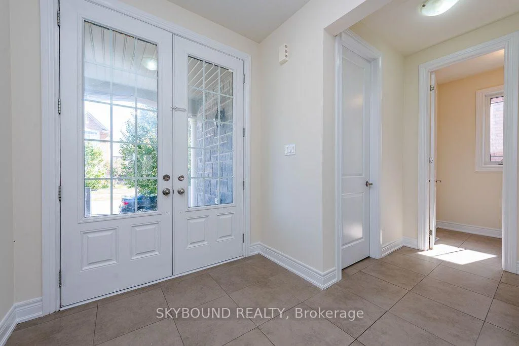Photo 8 of 10 Villanova Road, Brampton, Bram West — HOMEH