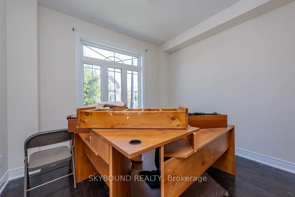 Photo 12 of 10 Villanova Road, Brampton, Bram West — HOMEH
