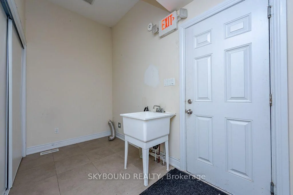 Photo 31 of 10 Villanova Road, Brampton, Bram West — HOMEH