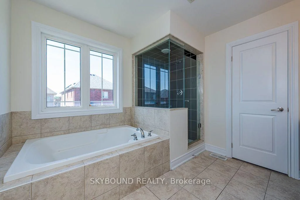 Photo 40 of 10 Villanova Road, Brampton, Bram West — HOMEH