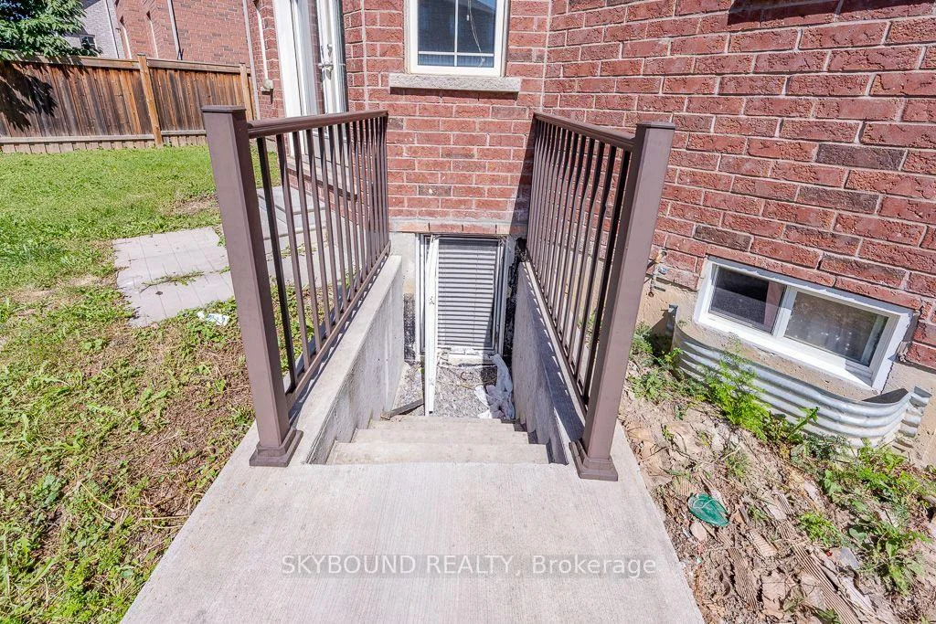 Photo 56 of 10 Villanova Road, Brampton, Bram West — HOMEH