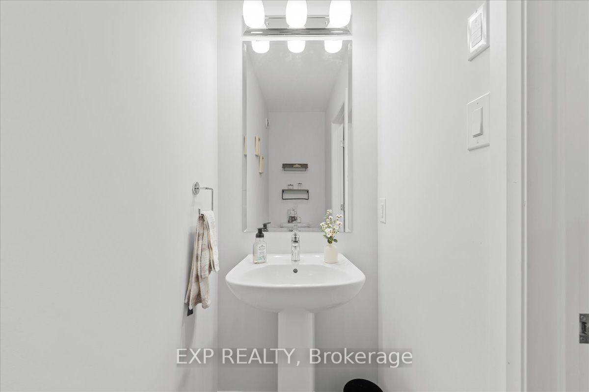 Photo 7 of 302 Clearpath Private, Ottawa, Kanata - Kanata Lakes/Heritage Hills — HOMEH