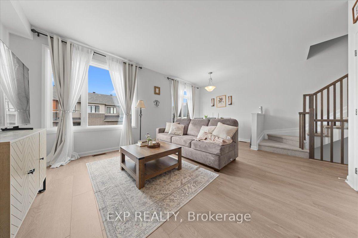 Photo 10 of 302 Clearpath Private, Ottawa, Kanata - Kanata Lakes/Heritage Hills — HOMEH