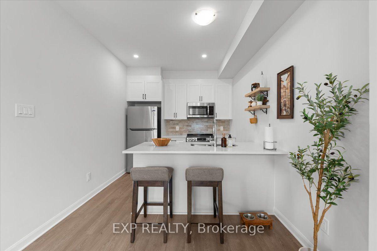 Photo 14 of 302 Clearpath Private, Ottawa, Kanata - Kanata Lakes/Heritage Hills — HOMEH