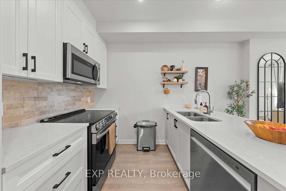 Photo 15 of 302 Clearpath Private, Ottawa, Kanata - Kanata Lakes/Heritage Hills — HOMEH