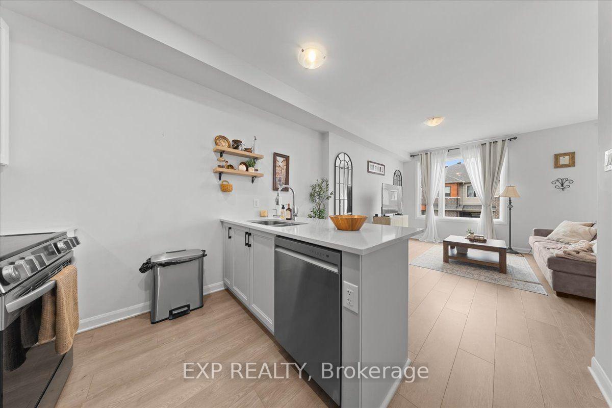 Photo 17 of 302 Clearpath Private, Ottawa, Kanata - Kanata Lakes/Heritage Hills — HOMEH