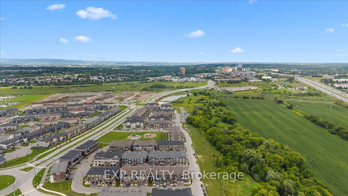 Photo 37 of 302 Clearpath Private, Ottawa, Kanata - Kanata Lakes/Heritage Hills — HOMEH