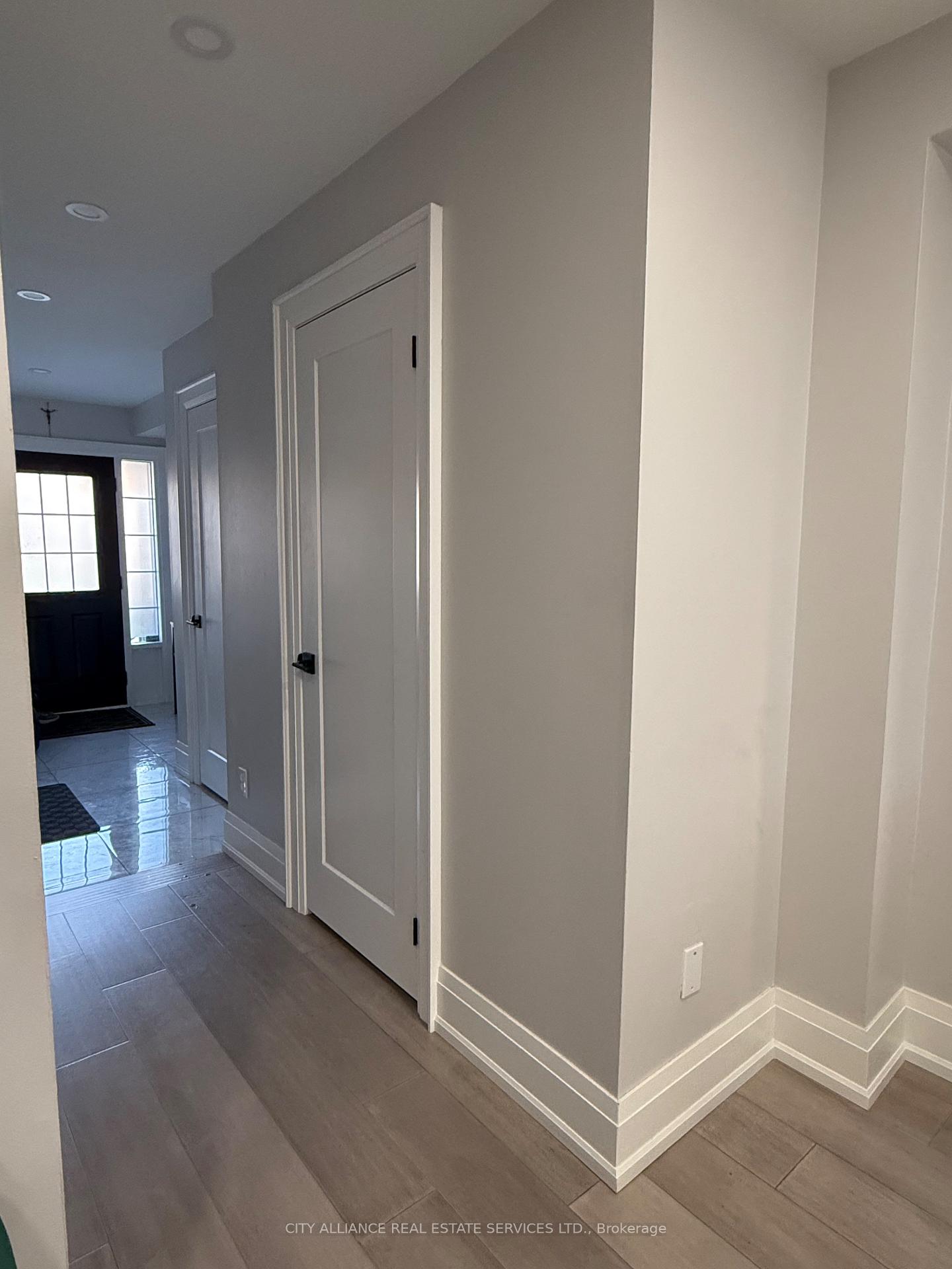 Photo 6 of 61 Knoll Haven Circle, Caledon, Bolton North — HOMEH