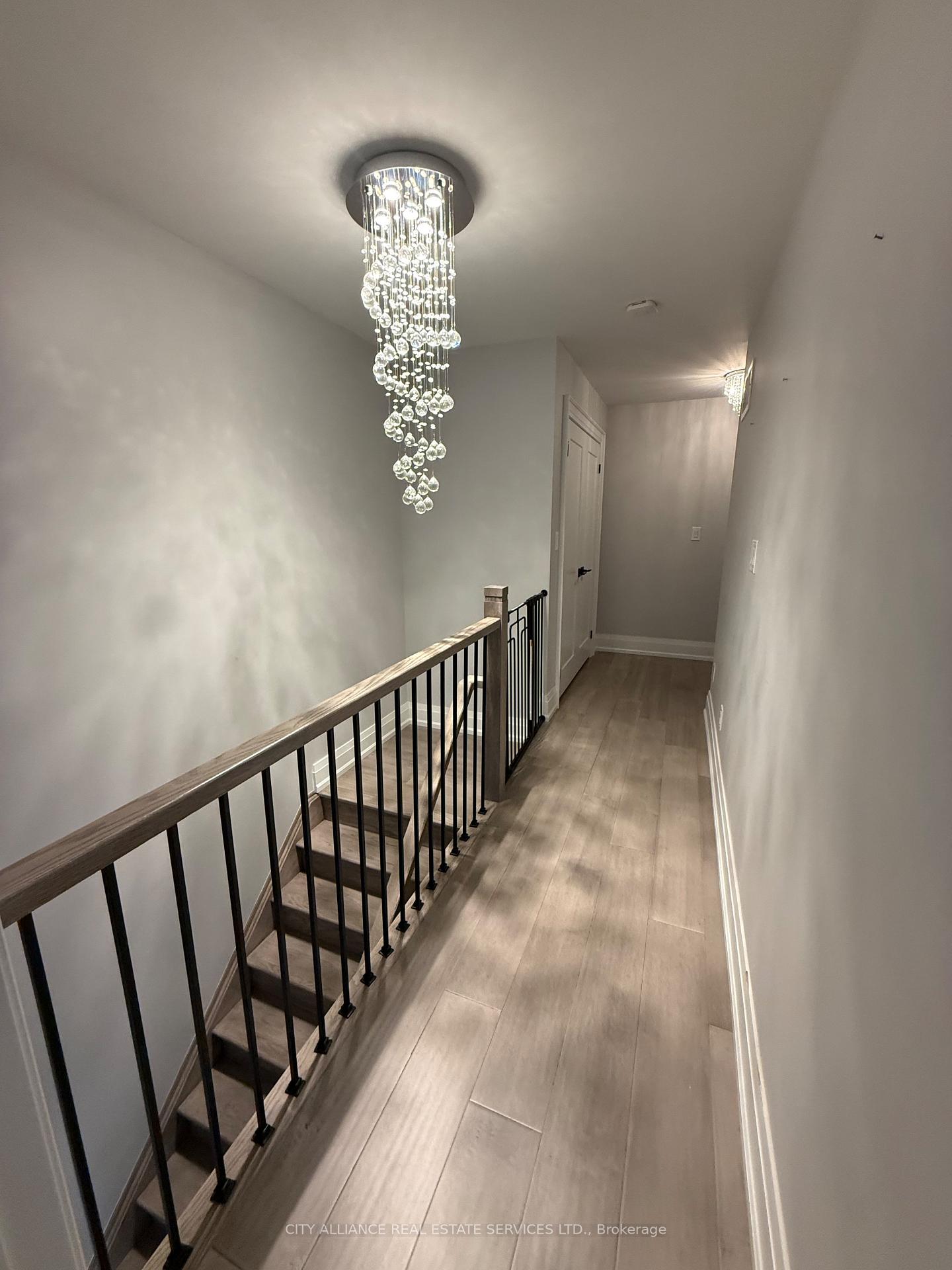 Photo 16 of 61 Knoll Haven Circle, Caledon, Bolton North — HOMEH
