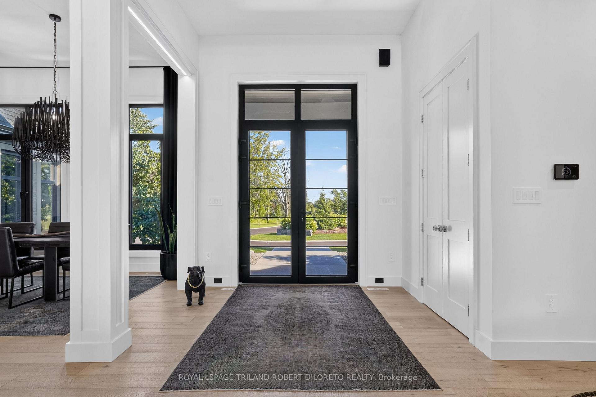 Photo 7 of 1681 Gainsborough Road, London, North E — HOMEH