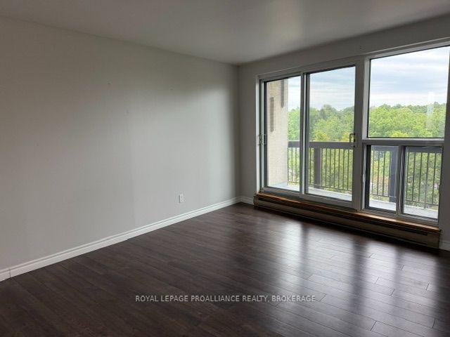 Photo 4 of Unit 601, 66 Greenview Drive, Kingston, Central City West — HOMEH