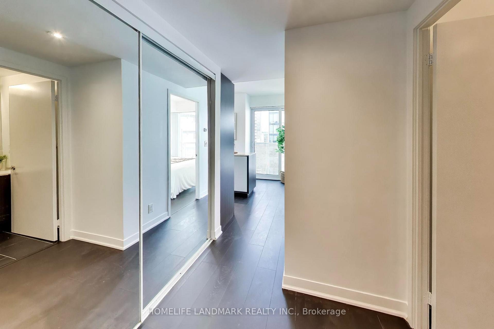 Photo 7 of Unit 2410, 88 Harbour Street, Toronto, Waterfront Communities — HOMEH
