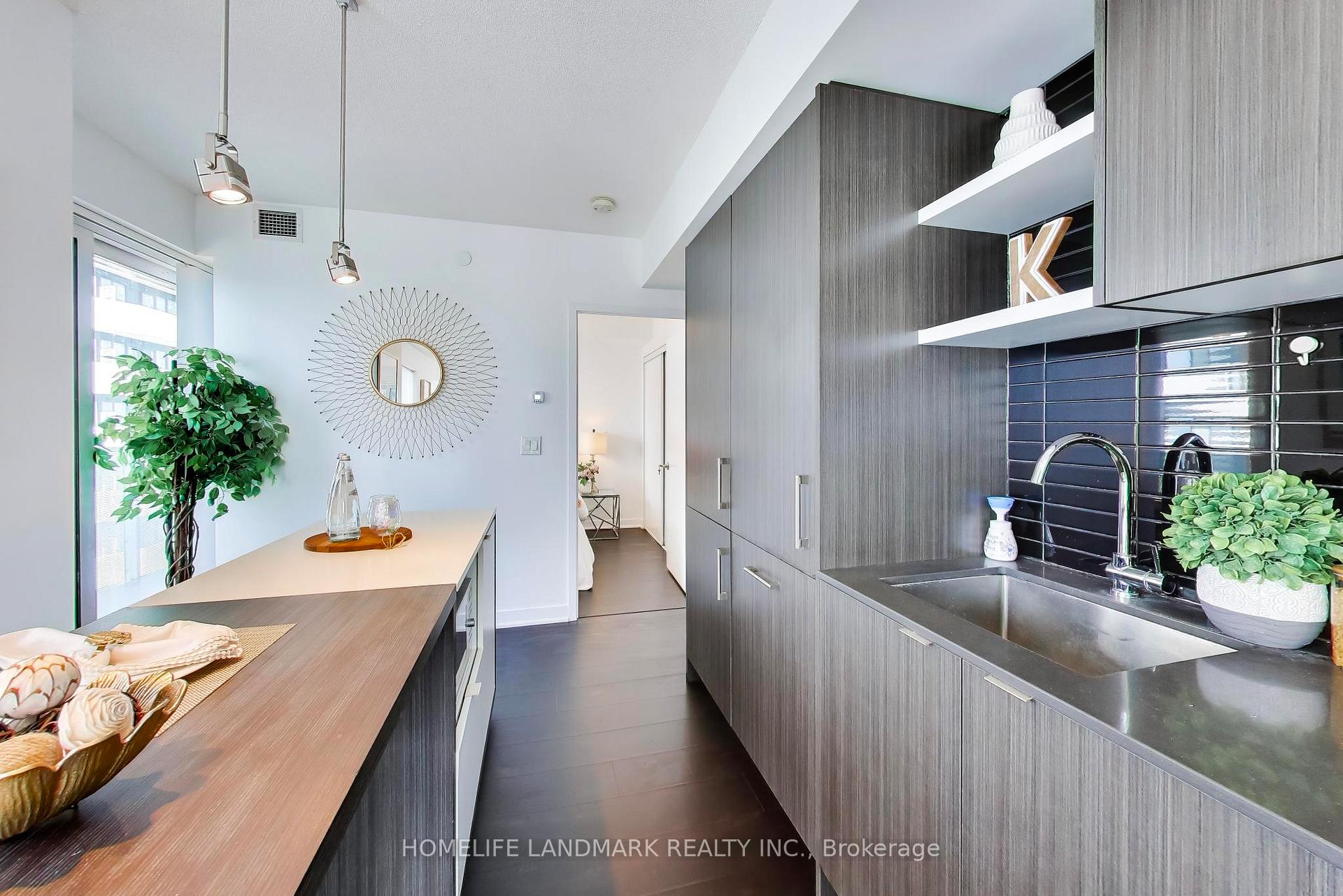 Photo 13 of Unit 2410, 88 Harbour Street, Toronto, Waterfront Communities — HOMEH