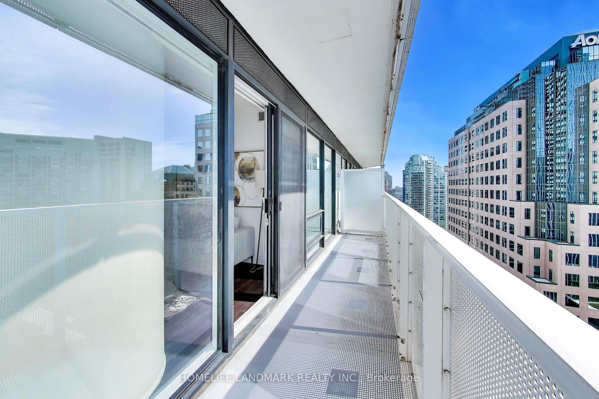 Photo 22 of Unit 2410, 88 Harbour Street, Toronto, Waterfront Communities — HOMEH