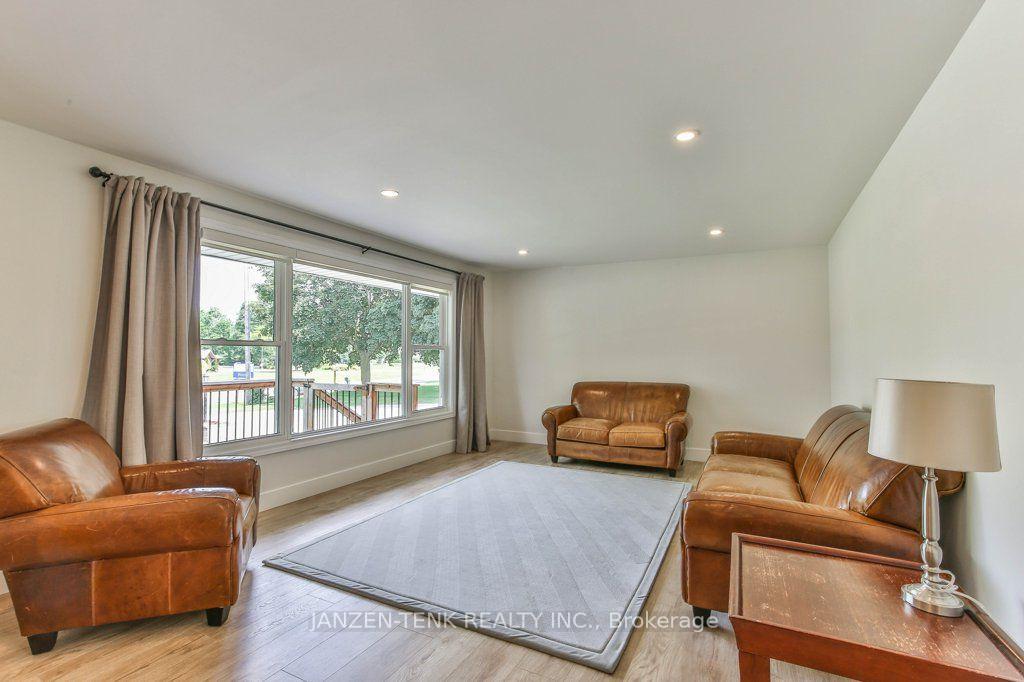 Photo 7 of 492 19 Highway, Tillsonburg — HOMEH