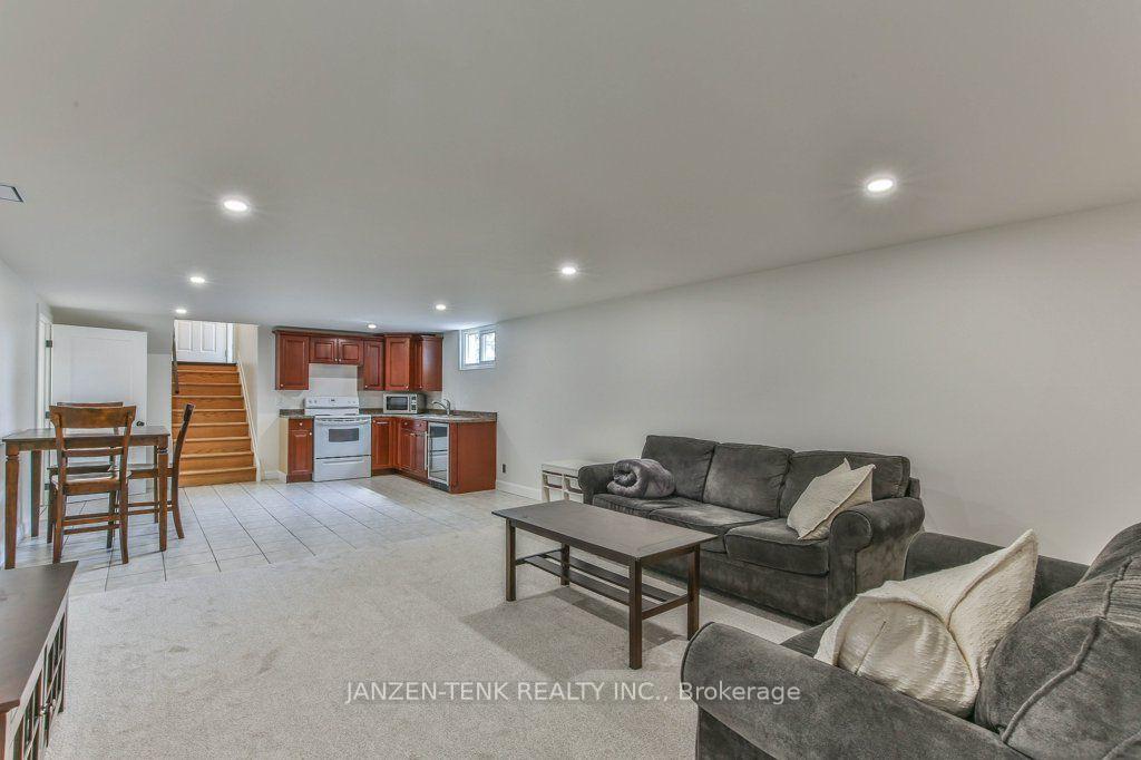 Photo 30 of 492 19 Highway, Tillsonburg — HOMEH
