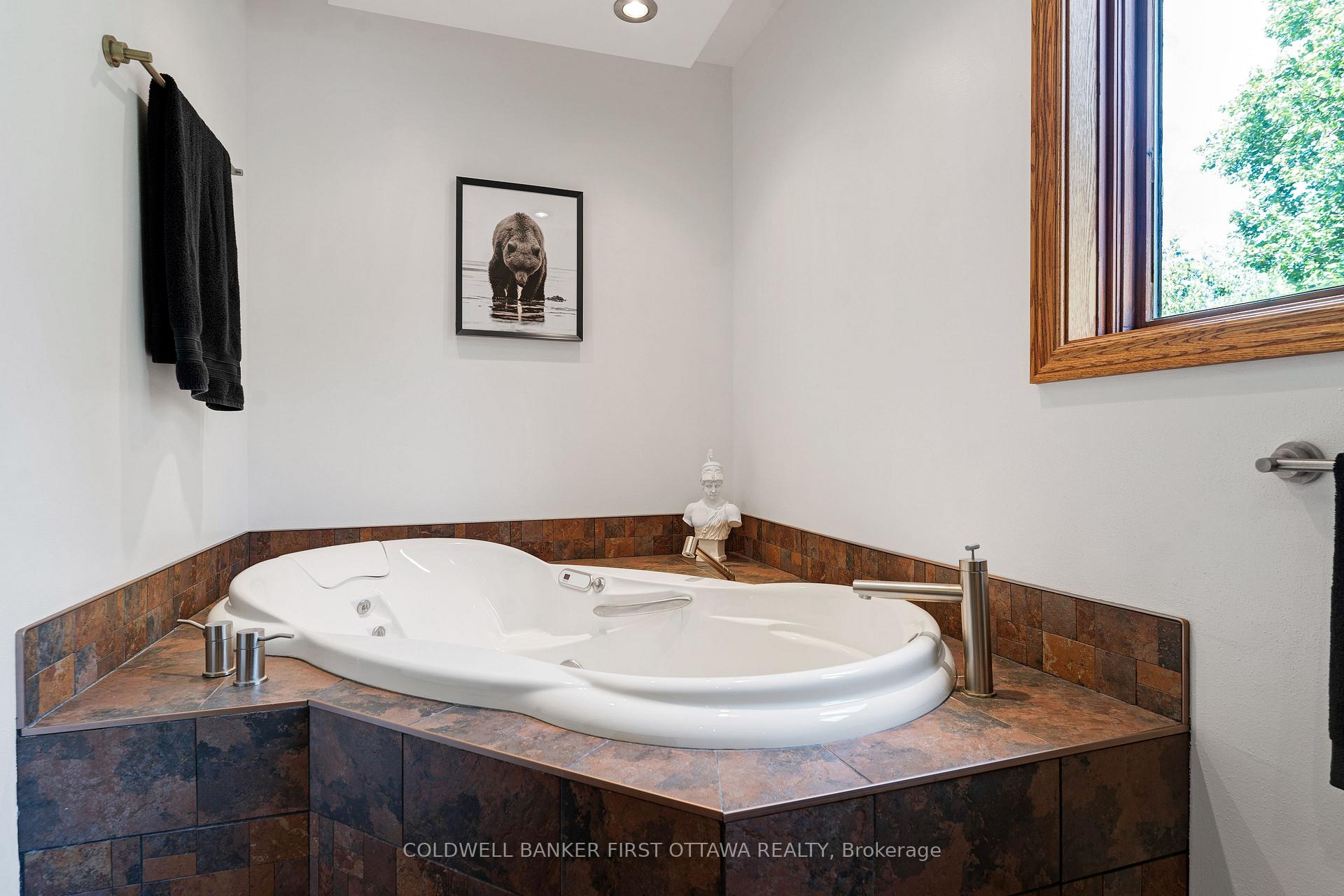 Photo 30 of 5125 Ardoch Road, Frontenac, Frontenac North — HOMEH