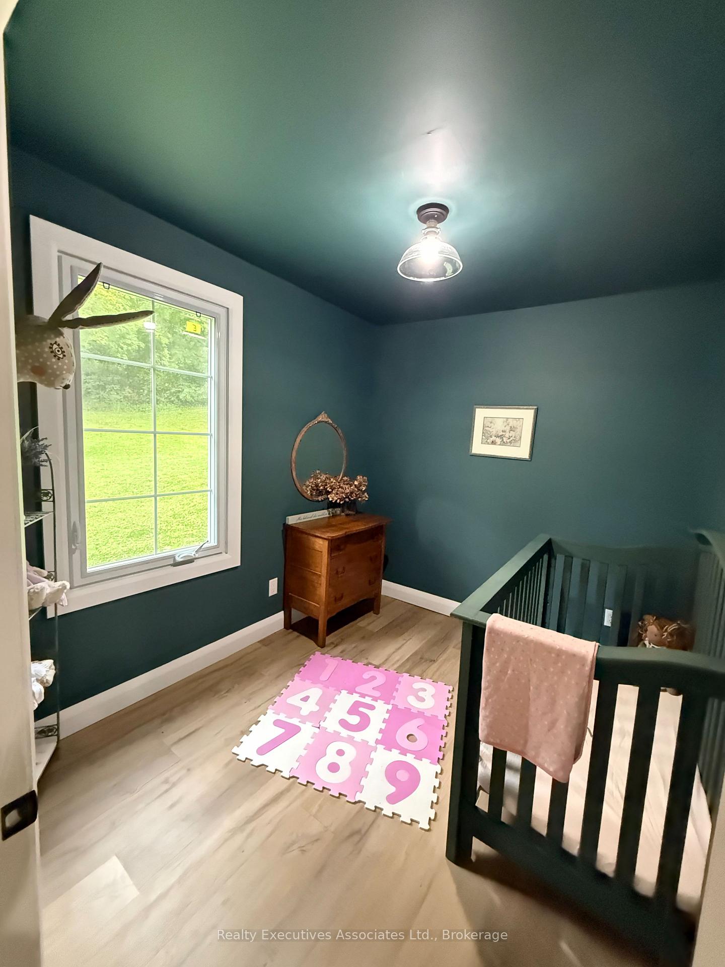 Photo 16 of 909 Mount Pleasant Road, Cavan Monaghan, Cavan Twp — HOMEH