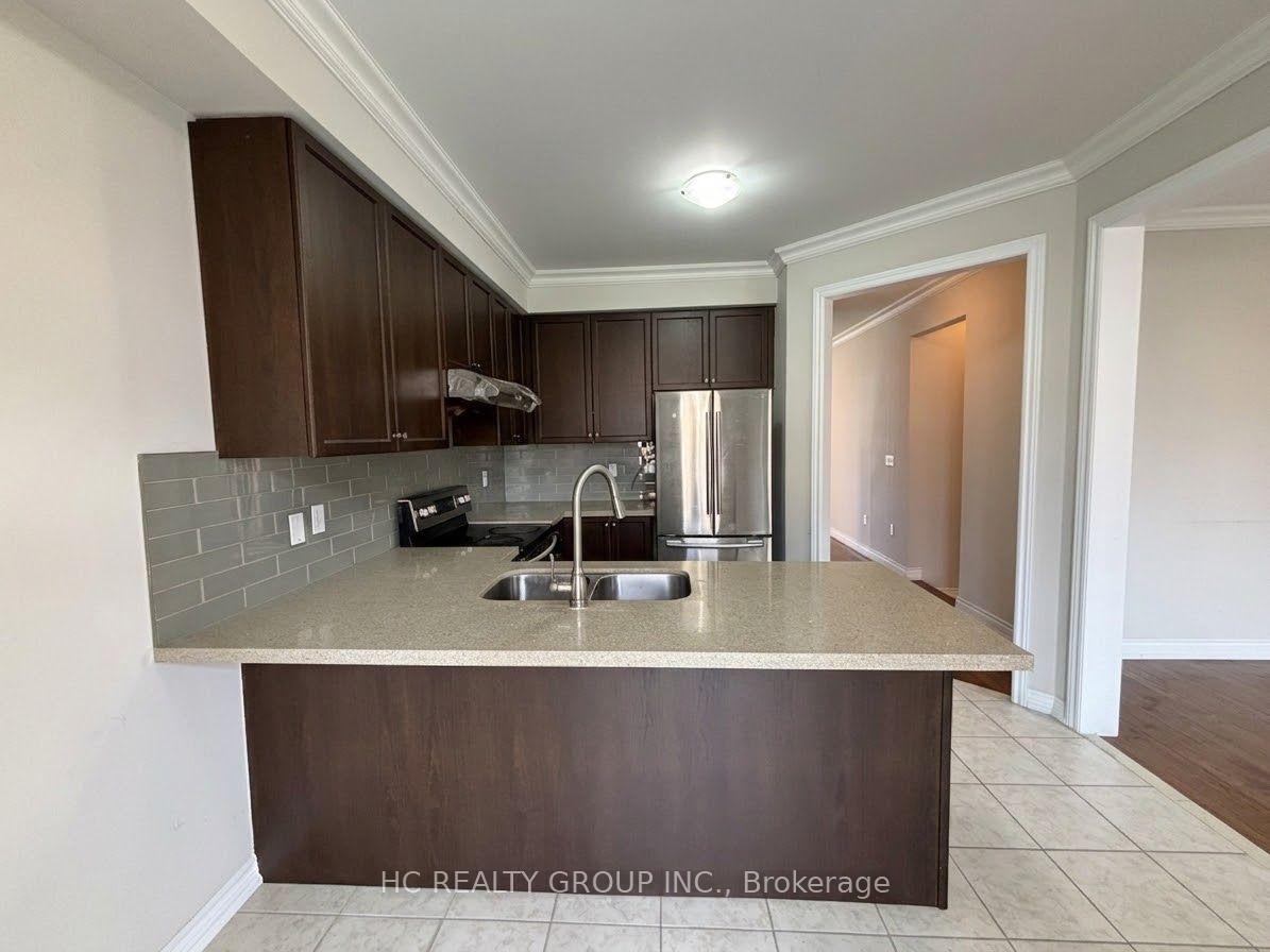 Photo 5 of 104 Carolina Rose Crescent, Markham, Wismer — HOMEH